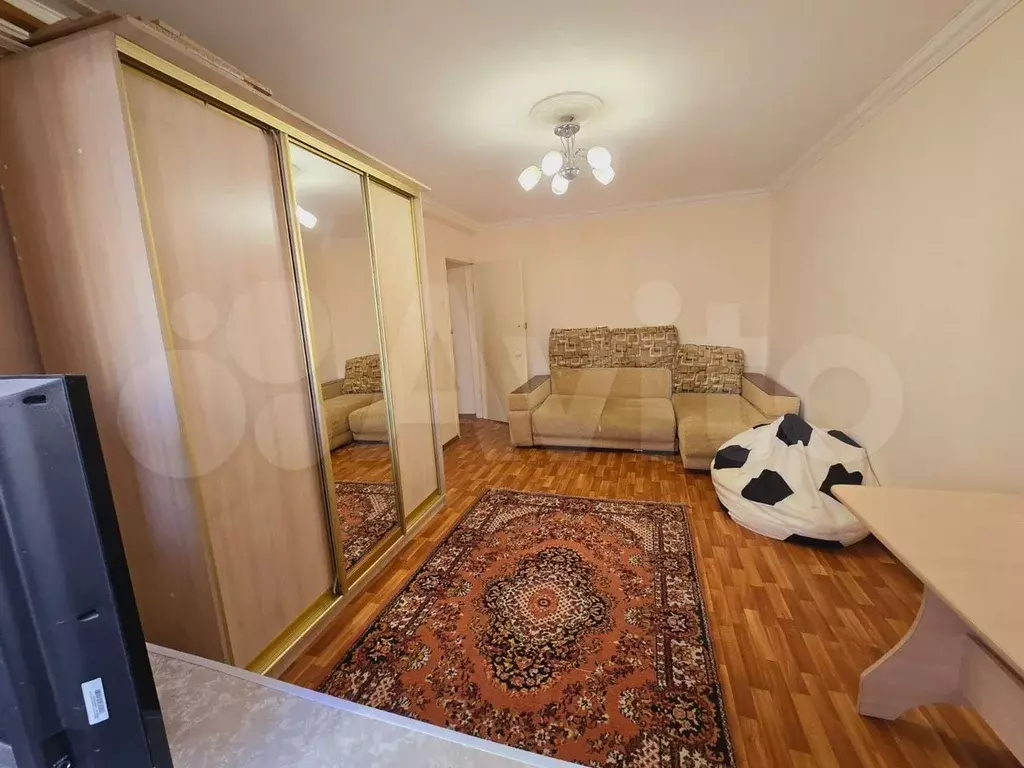 1-к. квартира, 40 м, 2/7 эт. - Фото 1