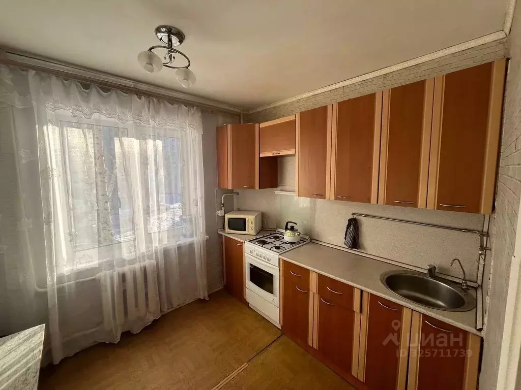 1-к кв. Курганская область, Курган Заозерный жилрайон, 3-й мкр, 9 ... - Фото 1