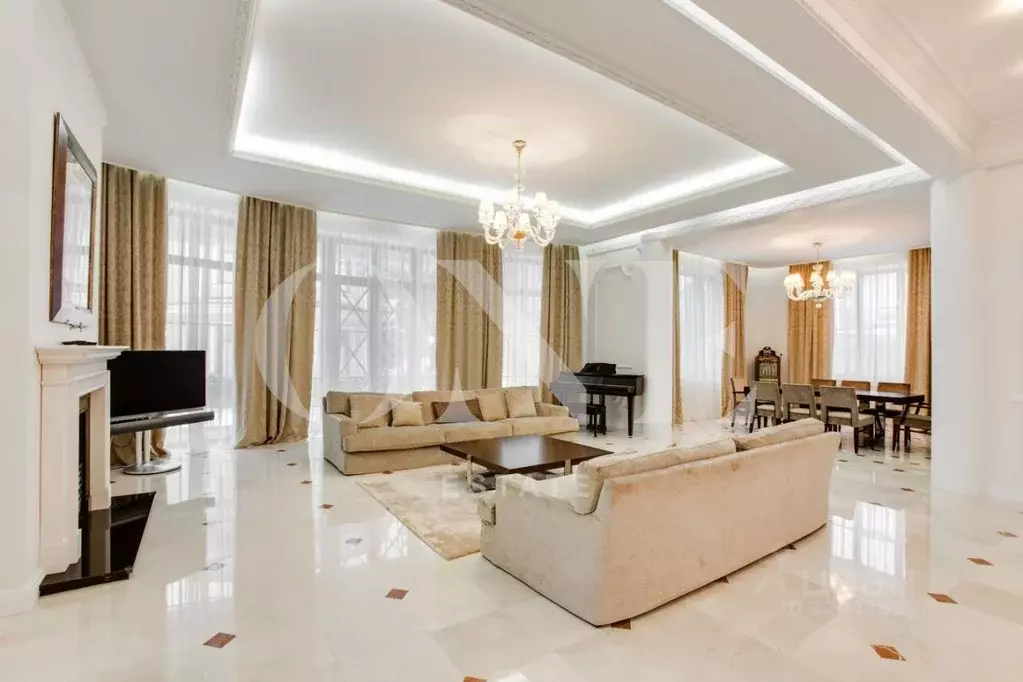 Дом в Московская область, Красногорск городской округ, с. ... - Фото 1