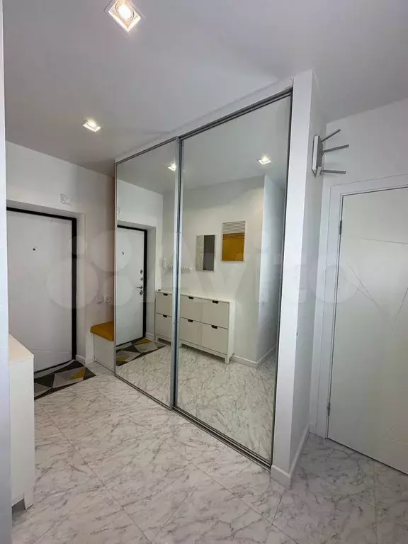 3-к. квартира, 90 м, 14/22 эт. - Фото 1