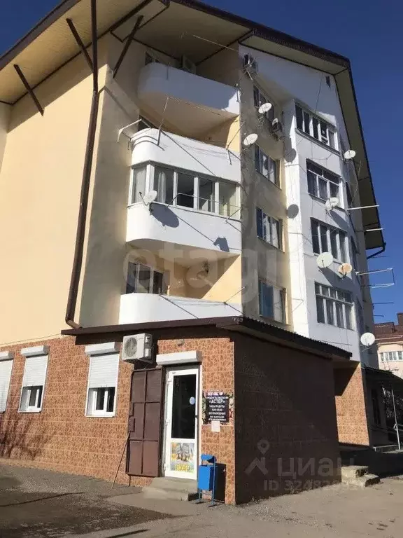 3-к кв. Ставропольский край, Кисловодск городской округ, пос. ... - Фото 1