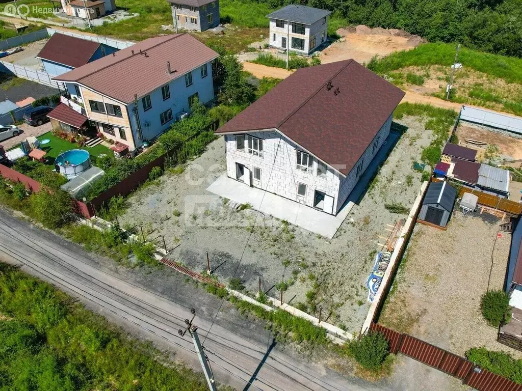 Дом в Артём, СТ Дубрава, 65 (352.4 м) - Фото 1