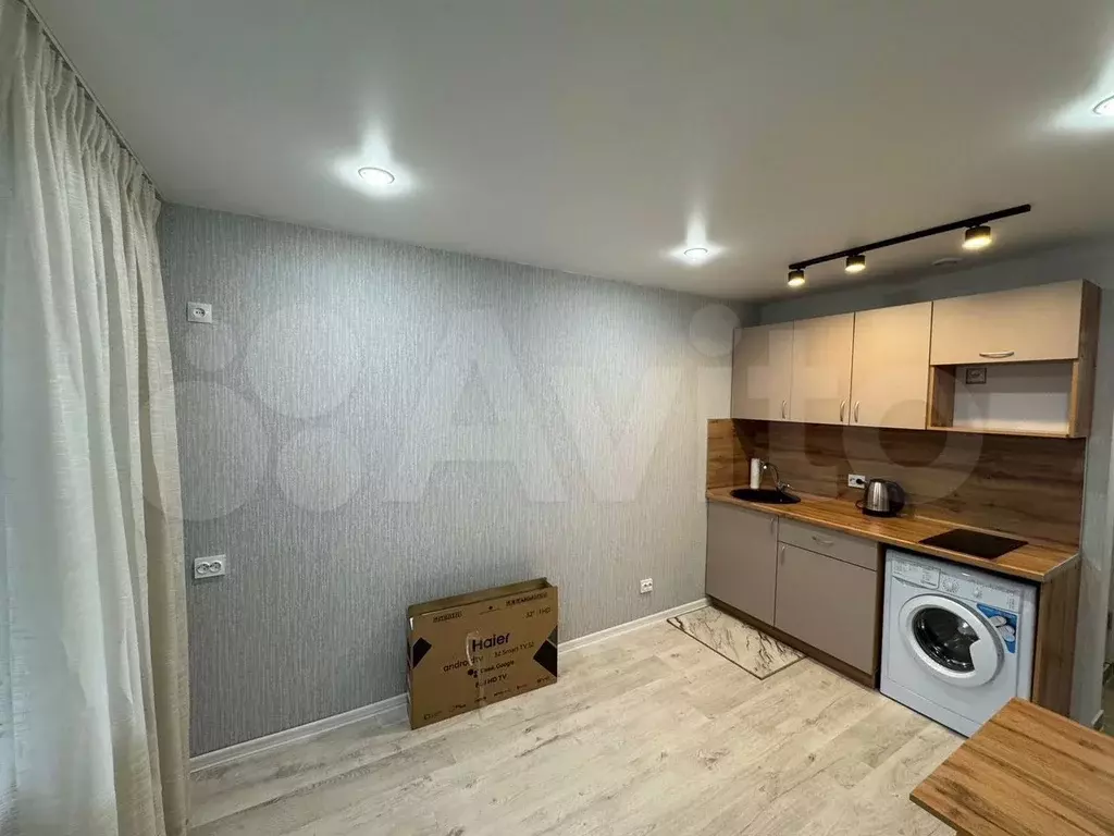 1-к. квартира, 18 м, 1/9 эт. - Фото 1