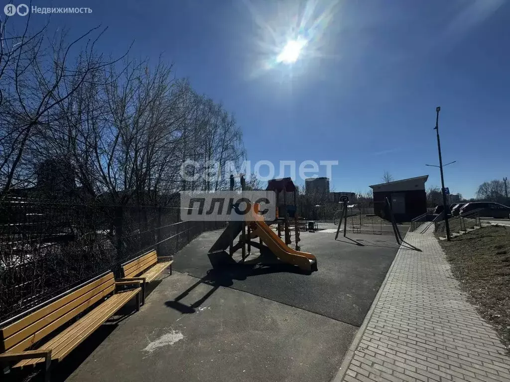 Квартира-студия: Ижевск, улица Металлургов, 2 (28 м) - Фото 2