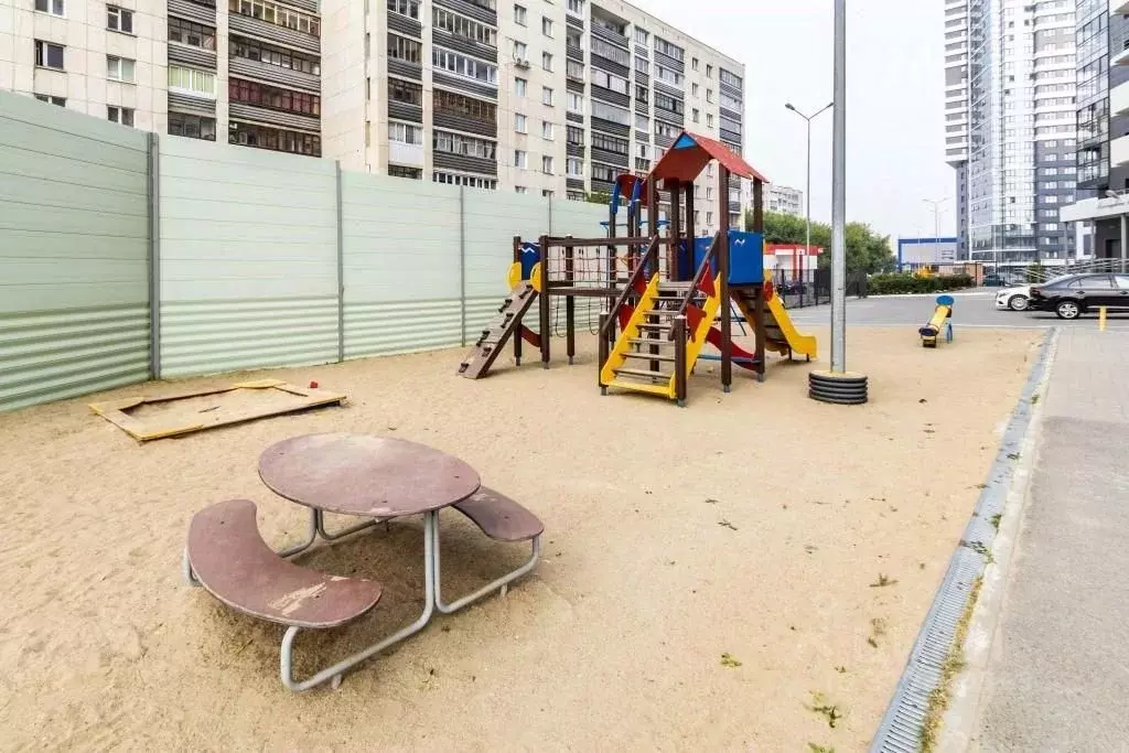 1-к кв. Свердловская область, Екатеринбург ул. Белинского, 177А (60.0 ... - Фото 1