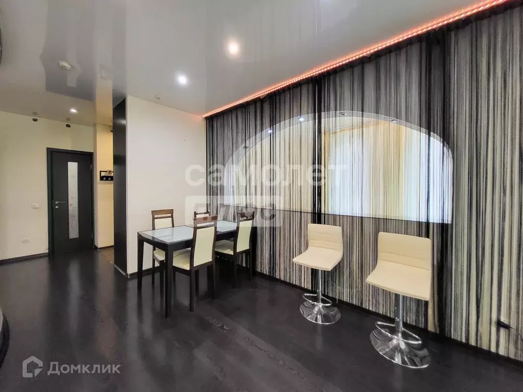 Продаётся 1-к квартира, 55.7 м - Фото 1