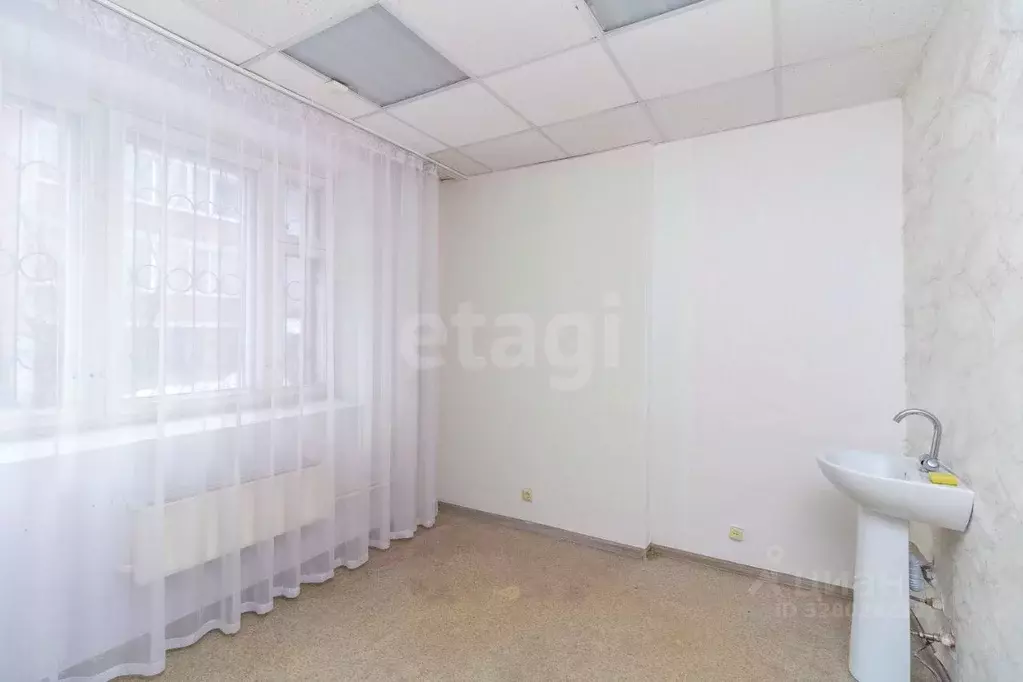 Офис в Тюменская область, Тюмень Тарманы мкр, ул. Малышева, 16/2 (85 ... - Фото 2