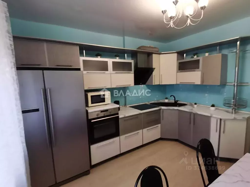 3-к кв. Волгоградская область, Волгоград Варшавская ул., 4 (75.0 м) - Фото 1