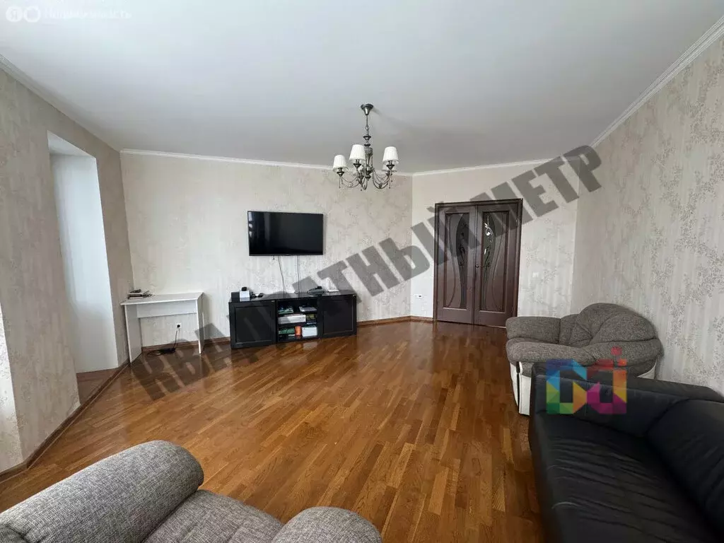 3-комнатная квартира: Элиста, улица Ю. Клыкова, 79А (80 м) - Фото 1