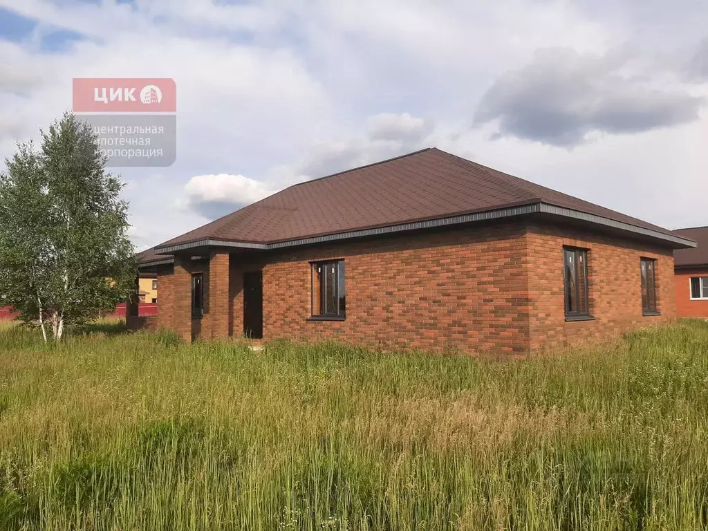 Дом в Рязанская область, Рязанский район, Дубровическое с/пос, с. ... - Фото 1