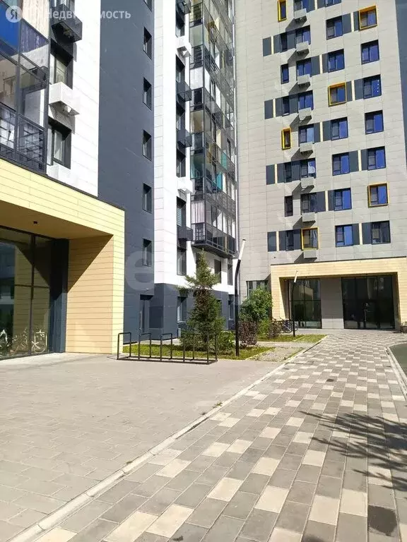 3-комнатная квартира: Сыктывкар, улица Жакова, 9 (52 м) - Фото 1