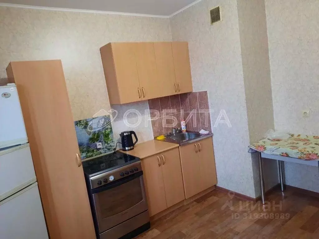 1-к кв. Тюменская область, Тюмень ул. Андрея Бушуева, 4 (42.6 м) - Фото 0