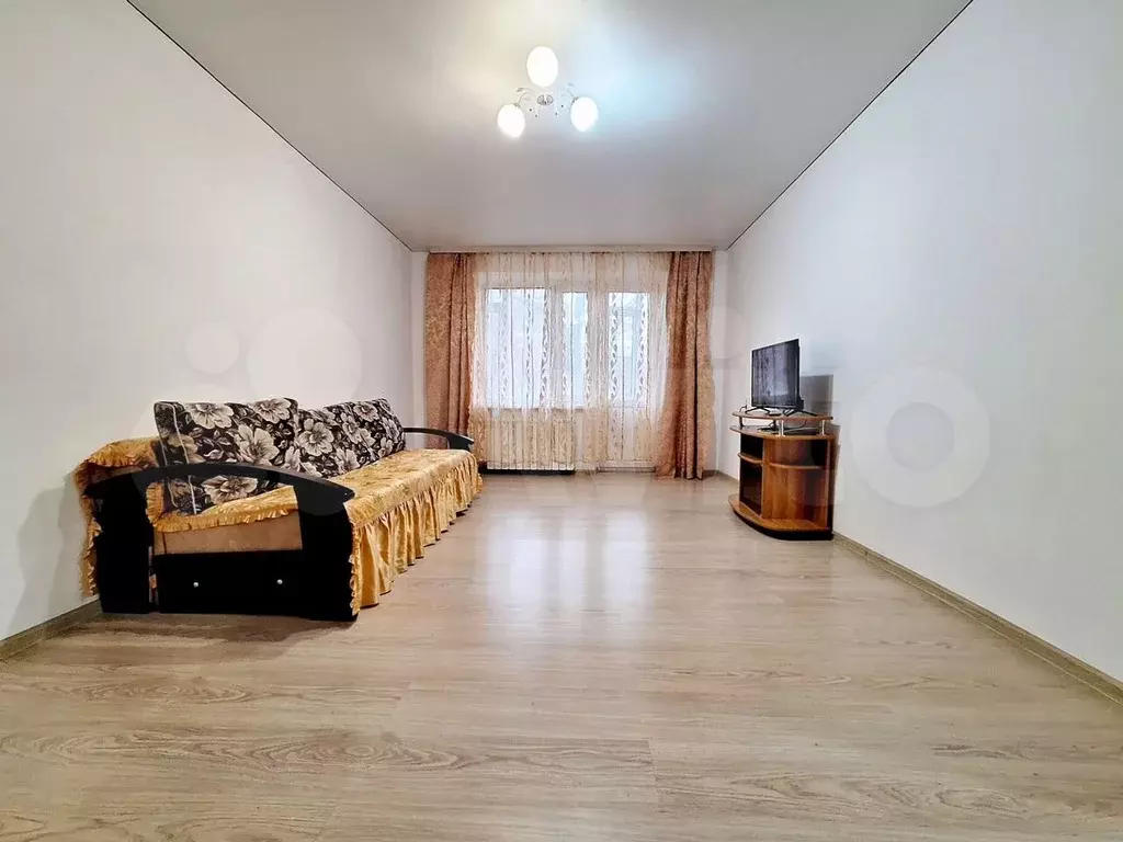 1-к. квартира, 38 м, 1/9 эт. - Фото 1