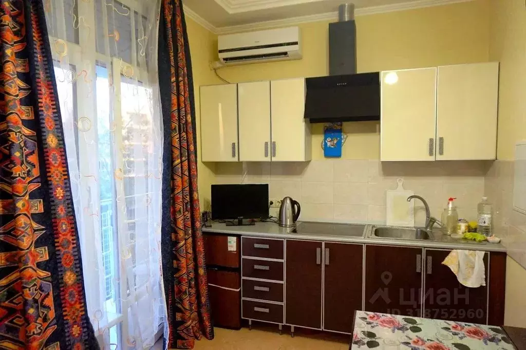 2-к кв. Краснодарский край, Сочи ул. Просвещения, 118/2 (50.0 м) - Фото 1