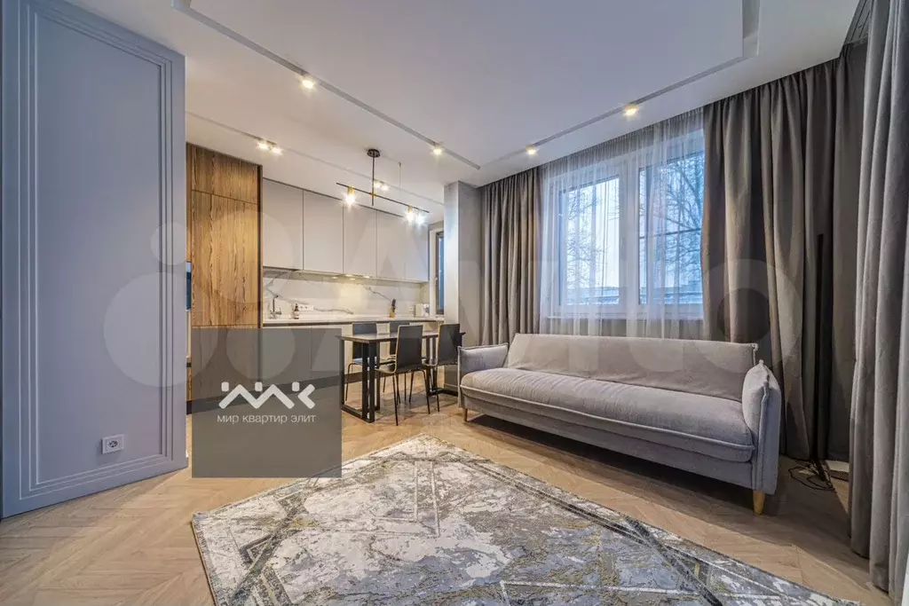 2-к. квартира, 60 м, 1/9 эт. - Фото 1