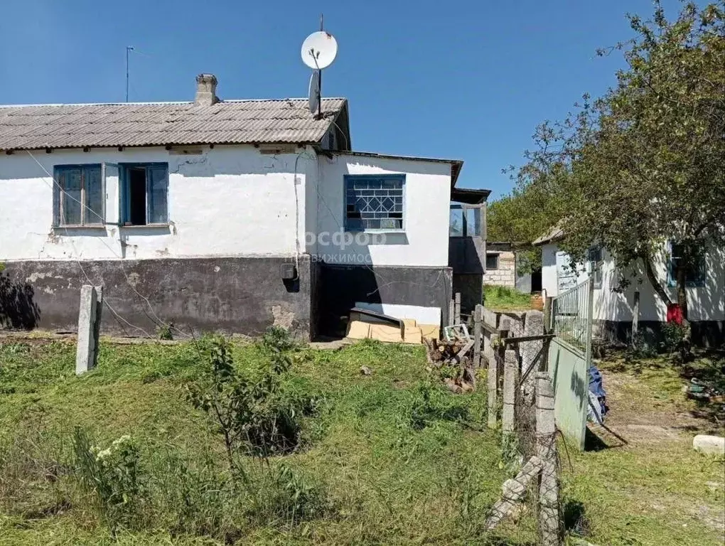 Дом в Крым, Кировский район, с. Льговское ул. Маяковского (41 м) - Фото 2