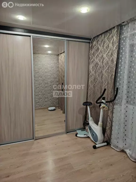 2-комнатная квартира: Златоуст, проспект имени Ю.А. Гагарина, 6-я ... - Фото 2