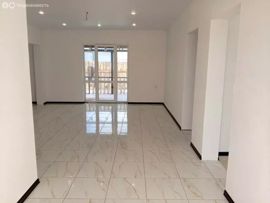 Дом в село Хомутово, Кубанская улица (160 м) - Фото 2