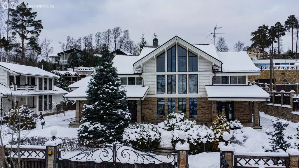 Дом в посёлок Пески, коттеджный посёлок Золотые пески, 27 (434 м) - Фото 1