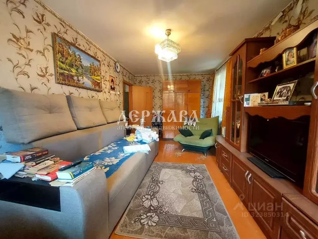 2-к кв. Белгородская область, Старый Оскол Интернациональный мкр,  ... - Фото 2