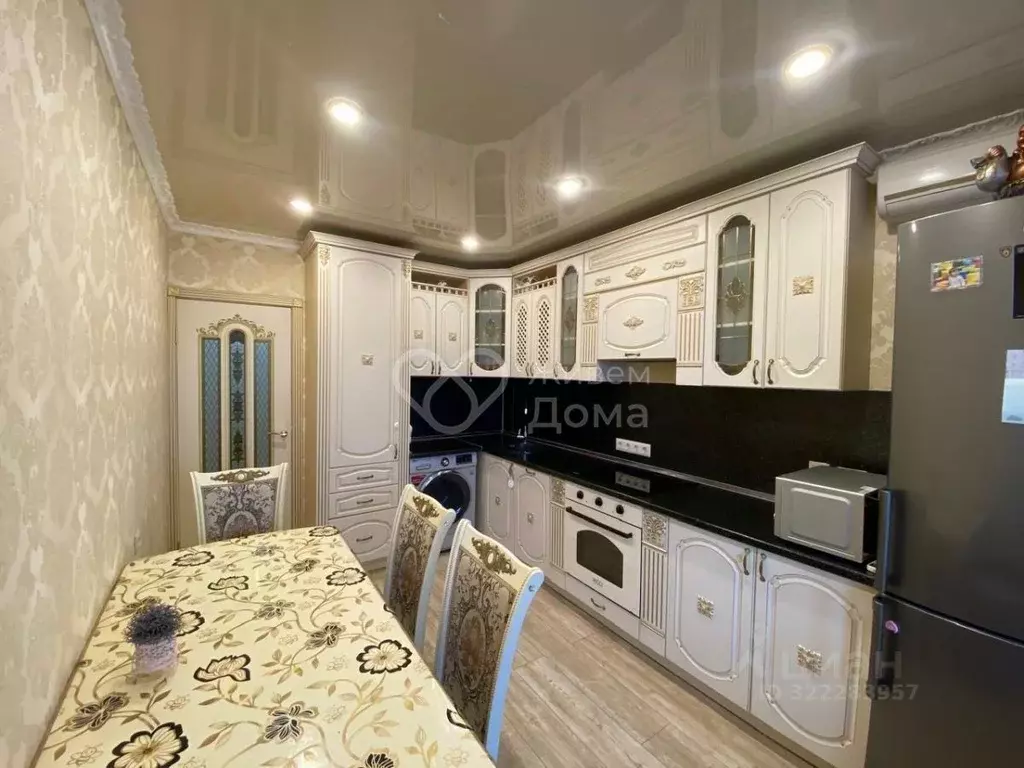 2-к кв. Волгоградская область, Волгоград ул. Хользунова, 36/1 (64.2 м) - Фото 1