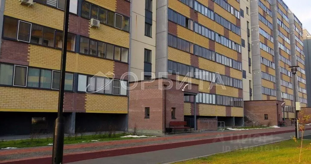 1-к кв. Тюменская область, Тюмень Интернациональная ул., 199к3 (39.5 ... - Фото 0