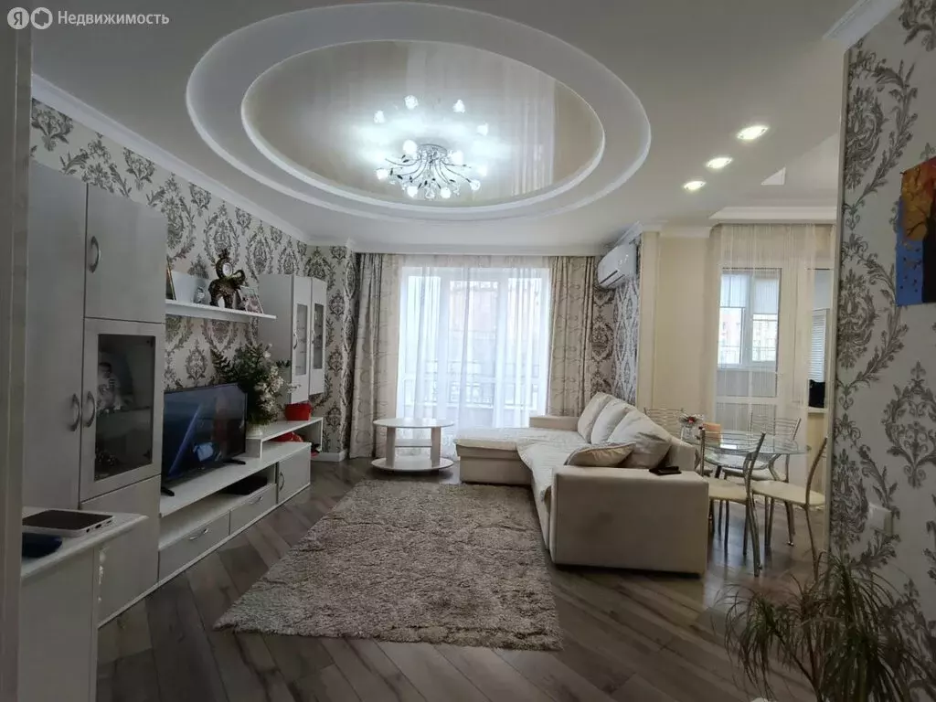 3-комнатная квартира: Батайск, улица Ушинского, 53 (75.6 м) - Фото 0