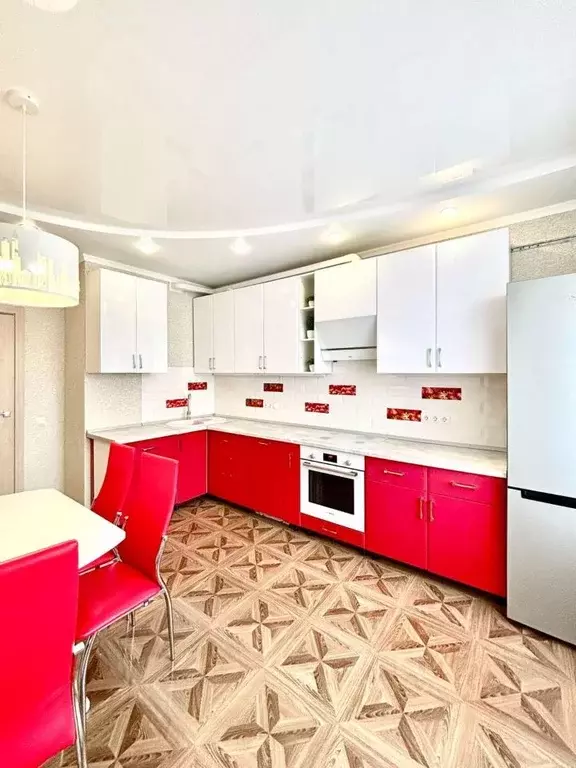 2-к кв. Белгородская область, Белгород ул. Чапаева, 14А (72.4 м) - Фото 2