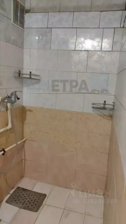 Комната Челябинская область, Челябинск Верхнеуральская ул., 12 (17.0 ... - Фото 2