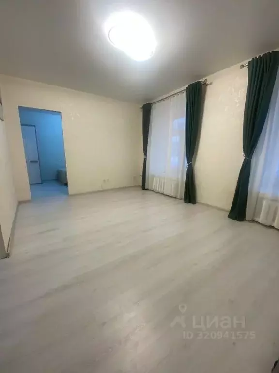 3-к кв. Астраханская область, Астрахань ул. Тургенева, 15/1 (66.9 м) - Фото 1