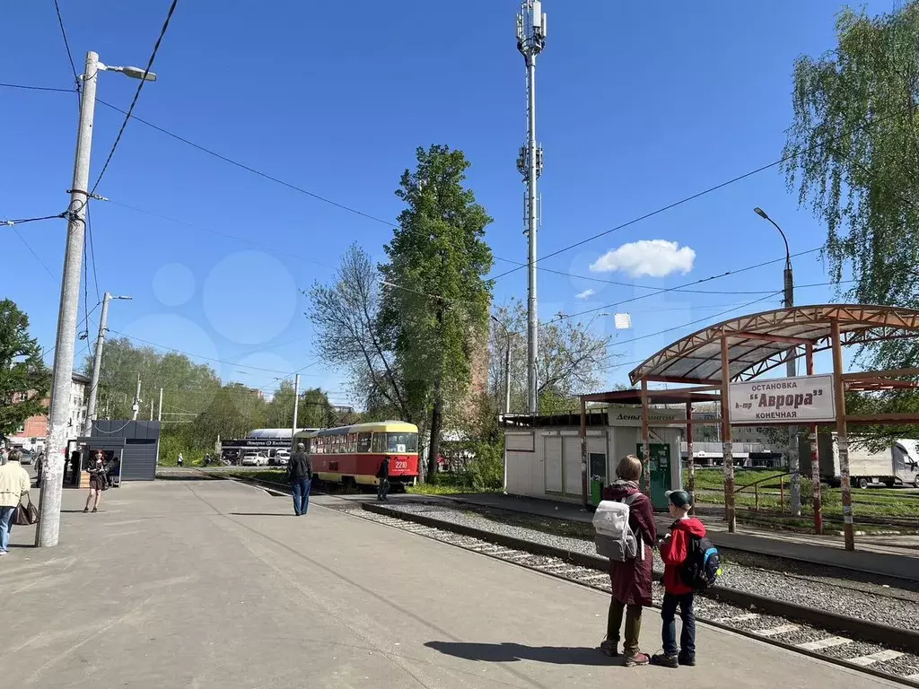 Сдам 35 м на остановке к-тр Аврора, 1 лин, трафик - Фото 1