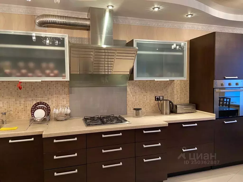 3-к кв. Татарстан, Казань ул. Масгута Латыпова, 34 (100.0 м) - Фото 1