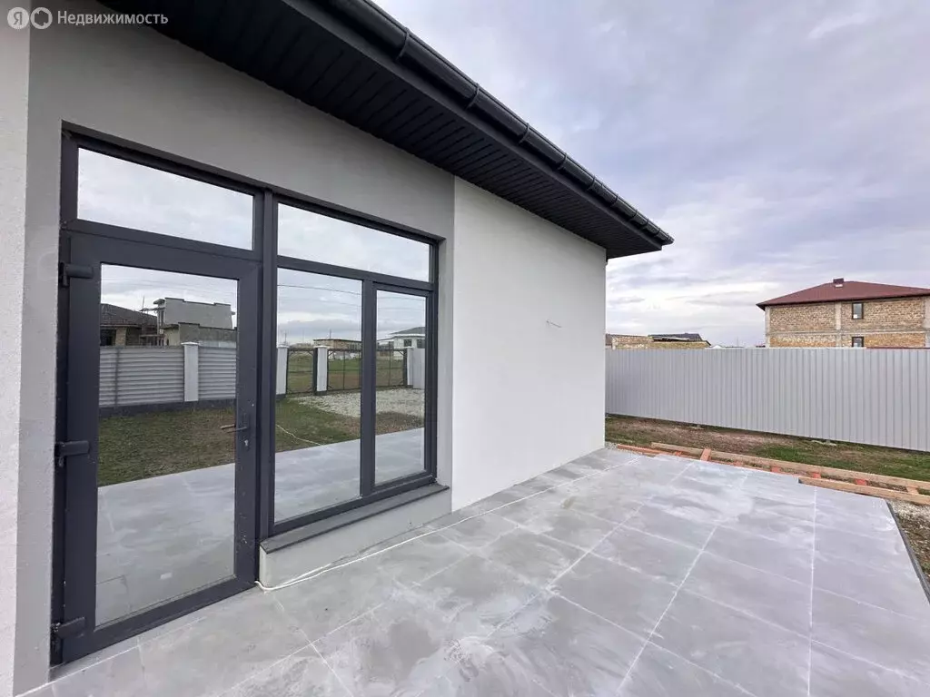 Дом в Евпатория, жилой массив Яшлык (160 м) - Фото 1