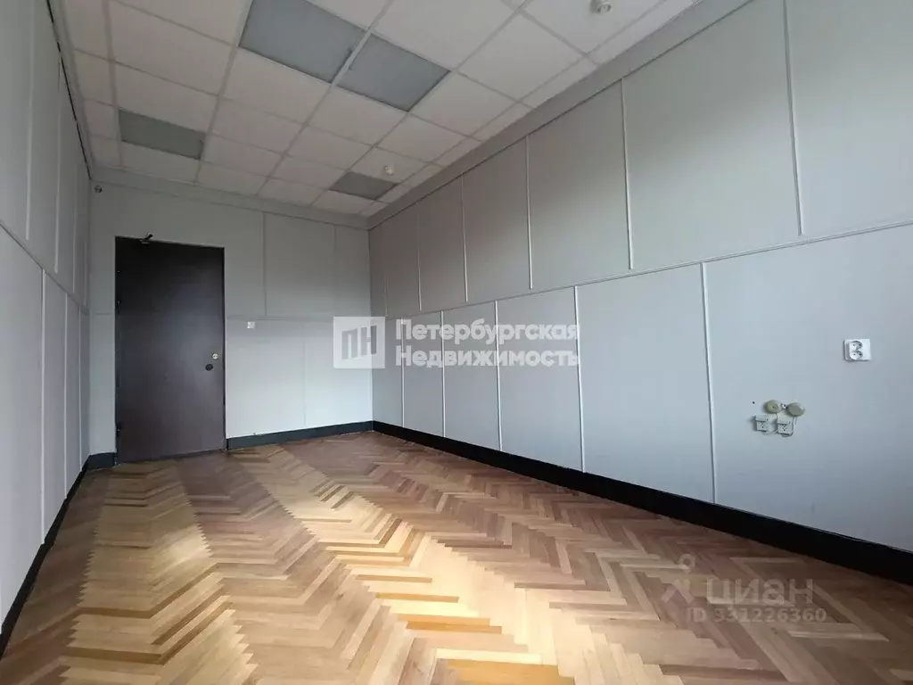 Офис в Санкт-Петербург Кузнецовская ул., 21 (18 м) - Фото 1