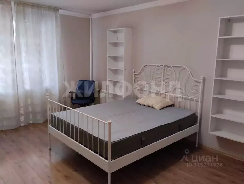 2-к кв. Новосибирская область, Новосибирск ул. Семьи Шамшиных, 18 ... - Фото 0