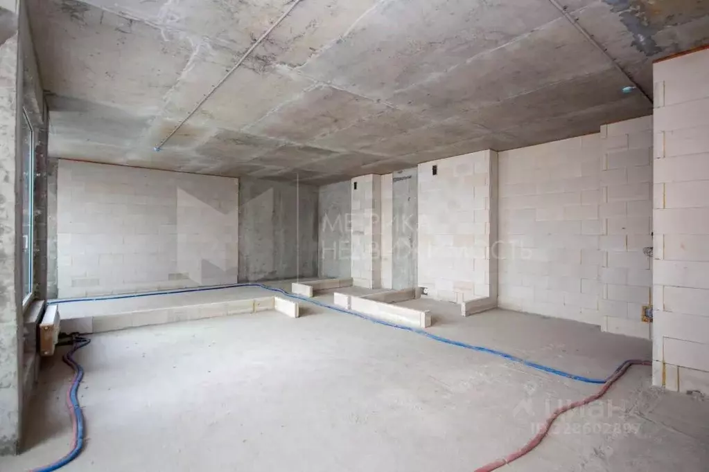 1-к кв. Тюменская область, Тюмень Первомайская ул., 8 (83.3 м) - Фото 1