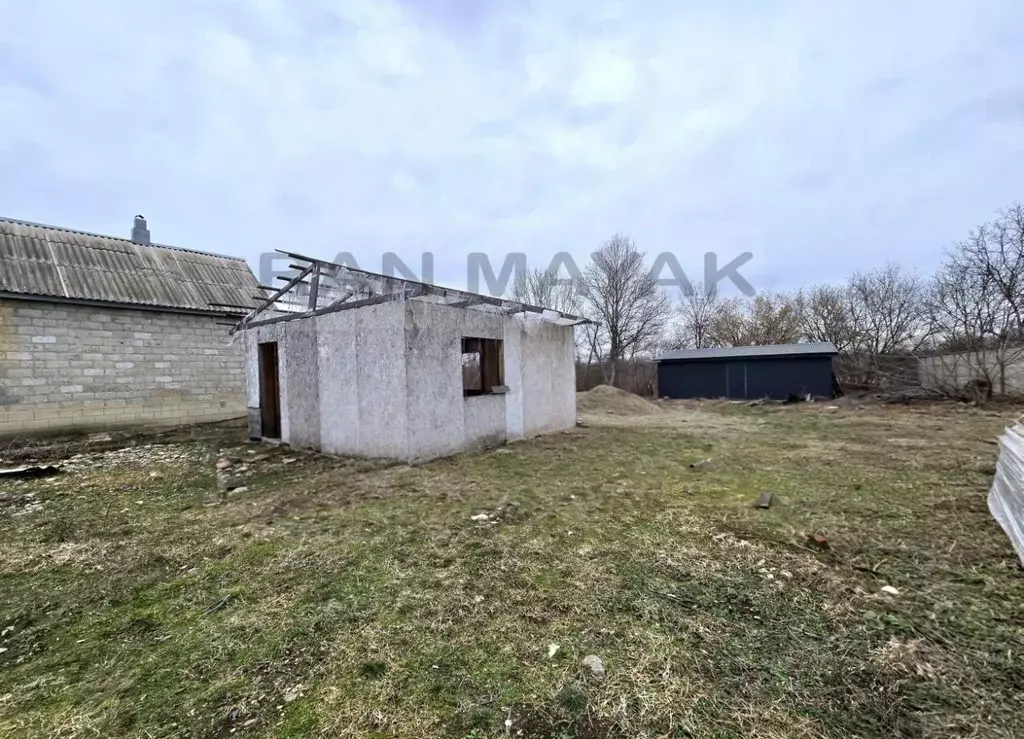 Дом в Адыгея, Майкопский район, Краснооктябрьское с/пос, пос. ... - Фото 2