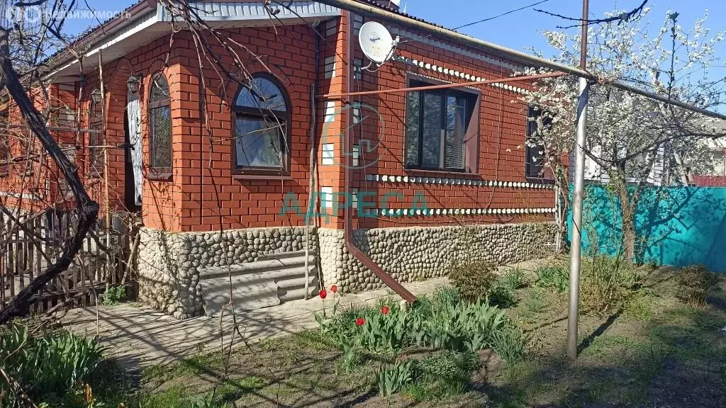 Дом в Белгородская область, Новооскольский муниципальный округ, село ... - Фото 1