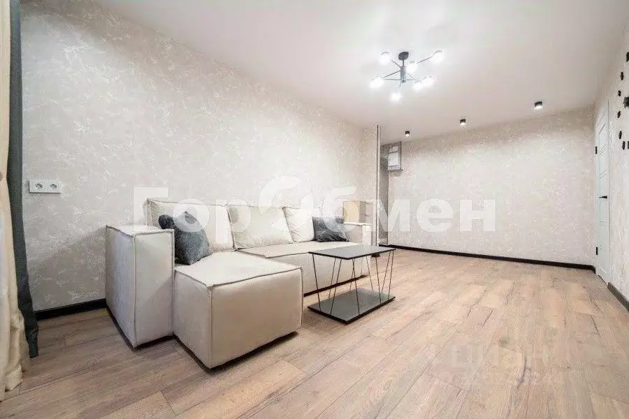 Квартира, 3 комнаты, 48 м - Фото 0