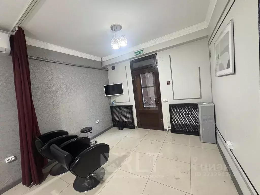Помещение свободного назначения в Дагестан, Махачкала ул. Азиза ... - Фото 1