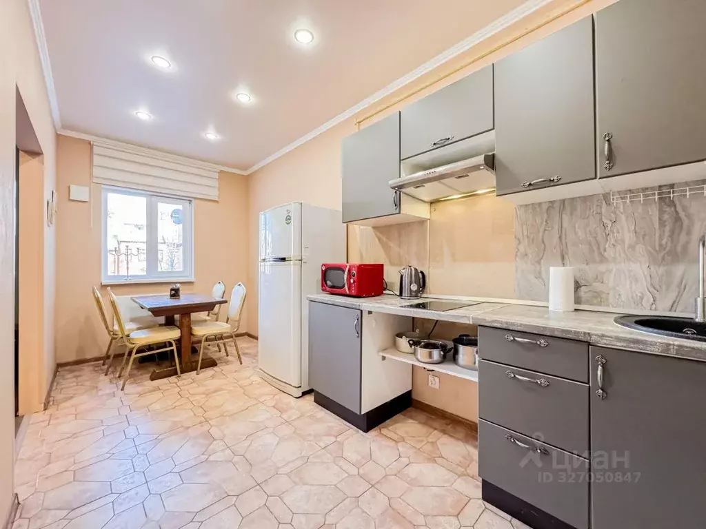 2-к кв. Санкт-Петербург 3-я 1-й половины линия, 22 (70.0 м) - Фото 1