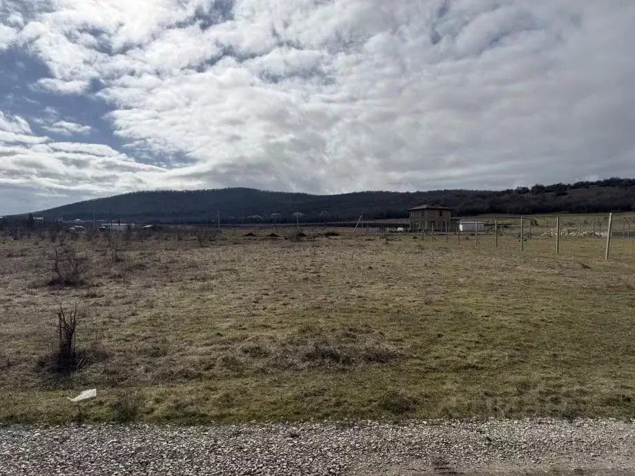 Участок в Крым, Белогорск ул. Османа Эбасанова, 46 (10.0 сот.) - Фото 1