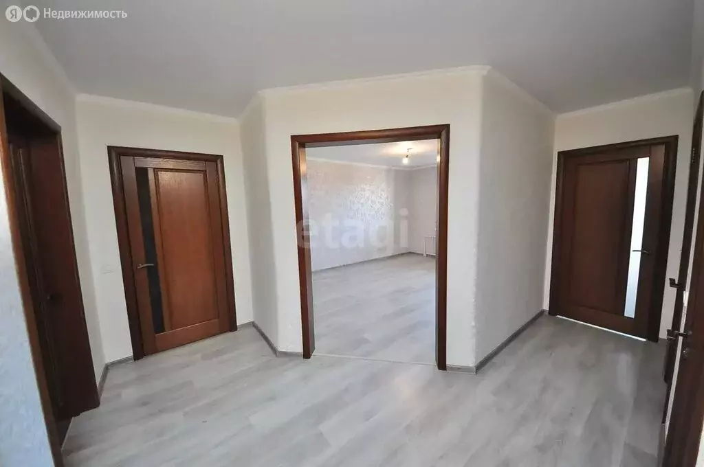 3-комнатная квартира: Салават, улица Бекетова, 6 (82.5 м) - Фото 1