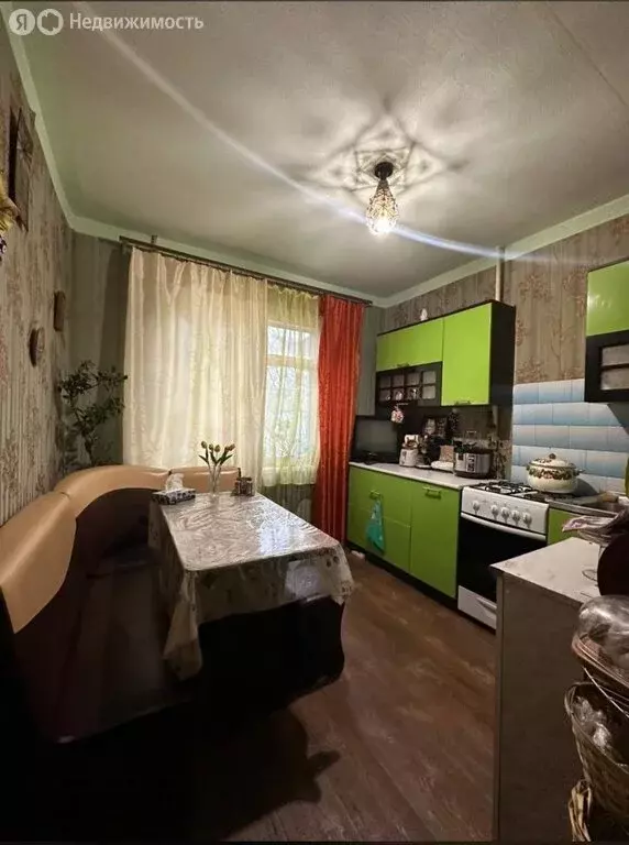 2-комнатная квартира: Владикавказ, улица Генерала Дзусова, 17 (60 м) - Фото 1