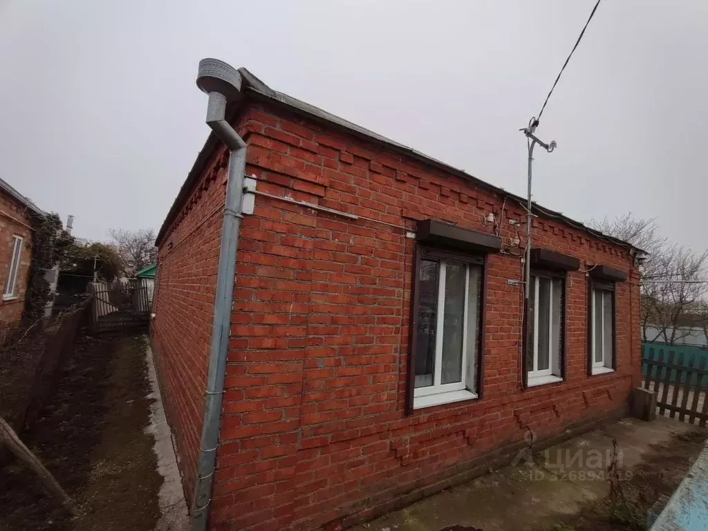 Дом в Краснодарский край, Ейский район, Камышеватская ст-ца ул. Карла ... - Фото 2