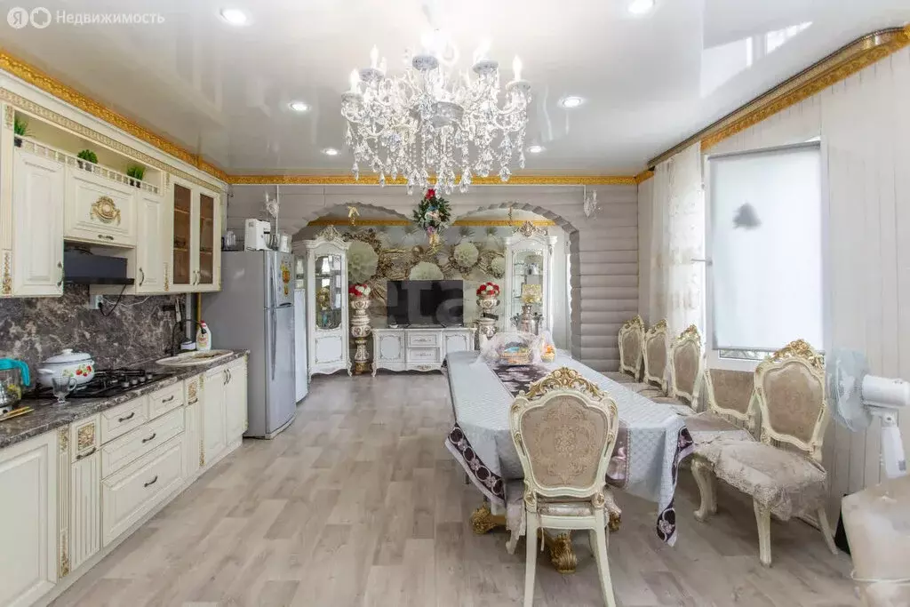 Дом в Тобольск, Дальняя улица (231.7 м) - Фото 0