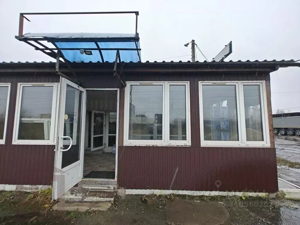 Помещение свободного назначения в Тверская область, Тверь д. Большие ... - Фото 0
