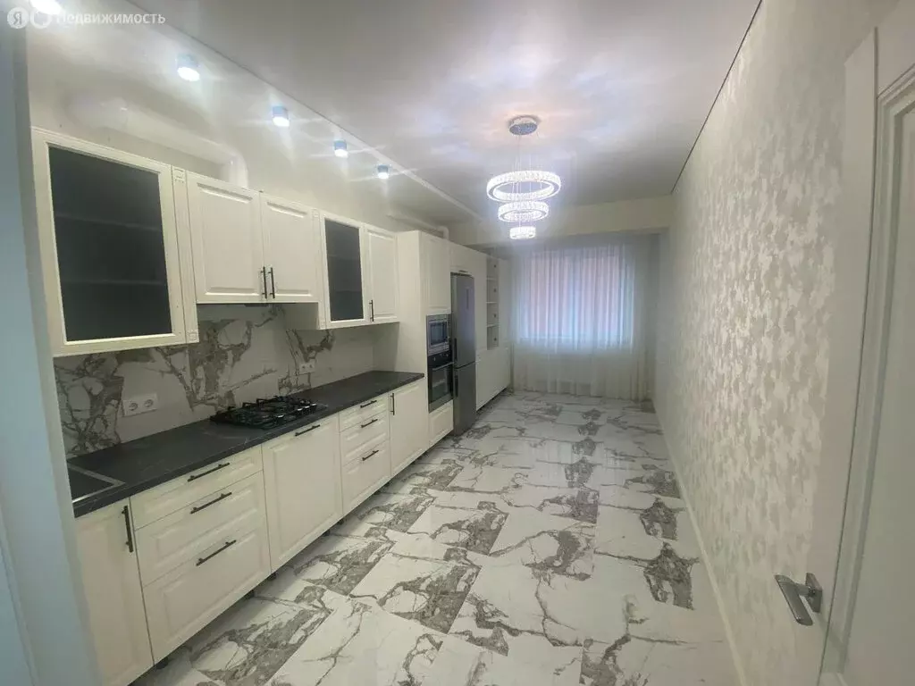 1-комнатная квартира: Владикавказ, улица Зураба Магкаева, 83 (50 м) - Фото 0