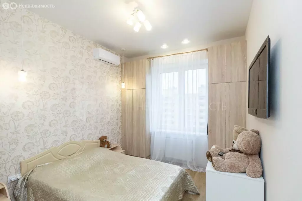 1-комнатная квартира: Тюмень, улица Ю.-Р.Г. Эрвье, 34к1 (48 м) - Фото 1