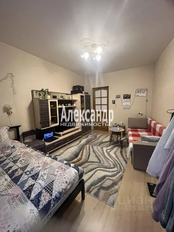 Комната, 42 м - Фото 0